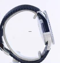 Thumbnail von Breitling Navitimer World 46 mm Chronograph Klassiker black dial B+P