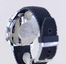 Thumbnail von Breitling Navitimer World 46 mm Chronograph Klassiker black dial B+P