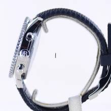 Thumbnail von Breitling Navitimer World 46 mm Chronograph Klassiker black dial B+P