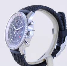 Thumbnail von Breitling Navitimer World 46 mm Chronograph Klassiker black dial B+P