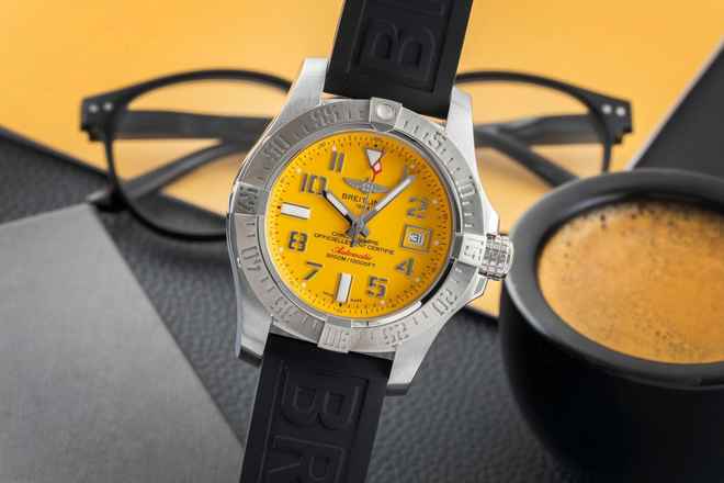  Breitling Avenger II Seawolf Stahl Automatik Herrenuhr Ref. A17331101I1S2 