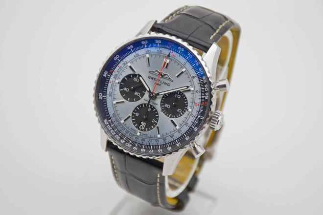  Breitling Navitimer 1 B01 Chronograph 43 Ice Blue AB0138 mit Breitling Garantie bis 2031 