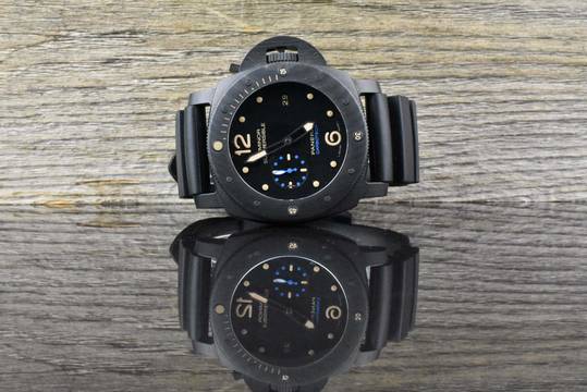 Panerai Luminor Submersible 1950 3 Days Automatic PAM00616 Carbotech MINT / NEUWERTIG