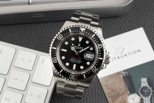  Rolex Sea-Dweller Single Red Edelstahl Herrenuhr Oyster Ref. 126600 B&P 2018 