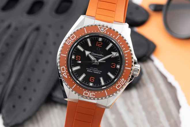  Omega Seamaster Planet Ocean 600M Stahl Automatik Ref. 217.32.42.21.01.004 B&P 