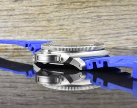 Thumbnail von Panerai Luminor Submersible 1950 3 Days Automatic Warranty 2028 PAM01305 Titanium - Full Set 2020