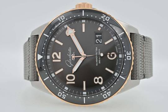  Glashütte Original SeaQ Panoramadatum Big Date Steel 18k Gold 1-36-13-04-91-34 