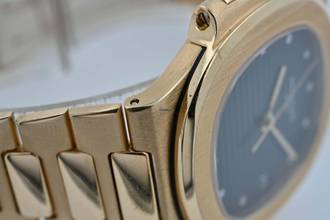 Thumbnail von Patek Philippe Nautilus Blue Diamond Dial 18k yellow gold 3800 Service 02/2026 3800/001 LC100