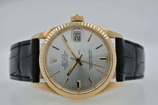  Rolex Datejust 31 14k Yellow Gold Silver Dial 6827 