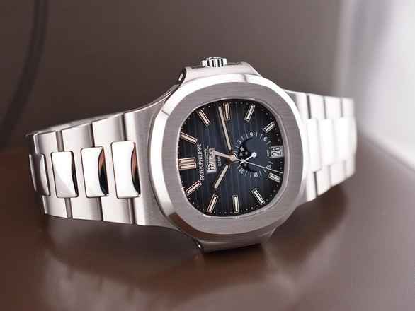 Patek Philippe Nautilus 5726/1a-001 Neu 2024 Ita - Vollständiges Set