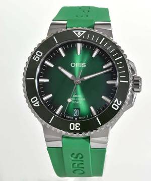 Oris Aquis Date 43,5 mm Date Calibre 400 Ref. 01 400 7790 4157-07 4 23 47EB