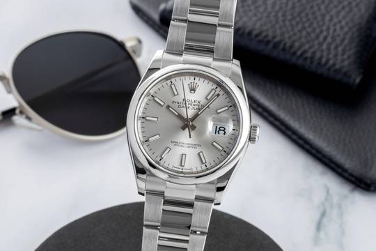  Rolex Datejust 36 Silver Dial Oyster Edelstahl Automatik Ref. 126200 