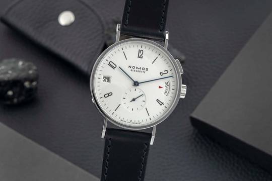  NOMOS Tangomat GMT Edelstahl Automatik Herrenuhr Ref. 635 B&P 2025 