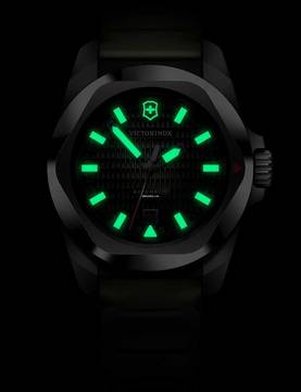 Victorinox Swiss Army I.N.O.X. 242017.1 Herrenuhr I.N.O.X. Automatik 41mm 20ATM