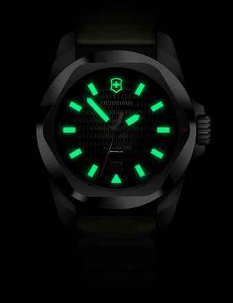  Victorinox Swiss Army I.N.O.X. 242017.1 Herrenuhr I.N.O.X. Automatik 41mm 20ATM 