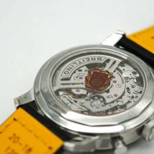 Thumbnail von Breitling Top Time B01 125 Yıl FC Bayern Münih Sınırlı Üretim Editioni