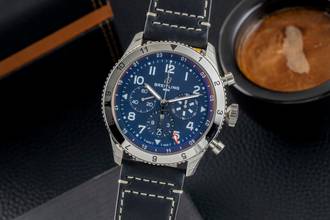 Thumbnail von Breitling Super Avi B04 Chrono GMT 46 Tribute to Vought F4U Ref. AB04451A1C1X1