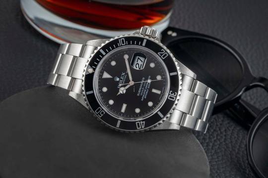  Rolex Submariner Date 1000ft Oyster Edelstahl Automatik Ref. 16610T Z-Serie 