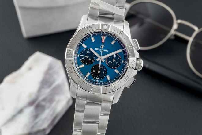  Breitling Avenger B01 Chronograph 44 Stahl Automatik Ref. AB0146101C1A1 B&P 