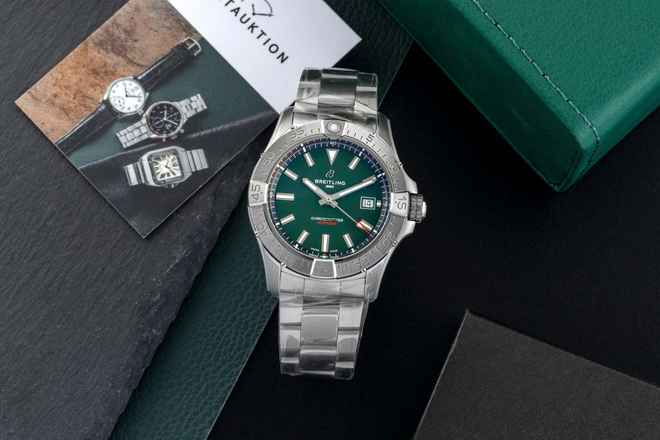  Breitling Avenger Automatic 42 Stahl Herrenuhr Ref A17328101L1A1 B&P NP 5100  