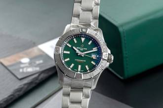 Thumbnail von Breitling Avenger Automatic 42 Stahl Herrenuhr Ref A17328101L1A1 B&P NP 5100 