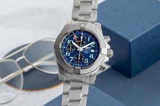 Thumbnail von Breitling Avenger Chronograph GMT 45 Stahl Automatik Ref. A24315101C1A1 B&P New