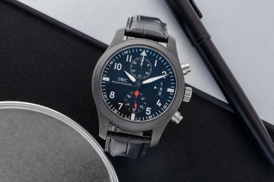 IWC Fliegeruhr Chronograph Top Gun Pilot Chronograph Top Gun Keramik Automatik Herrenuhr Ref. IW388001 B&P