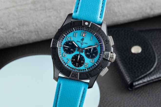  Breitling Avenger B01 Chronograph 42 Night Mission SB0146101L1X1 