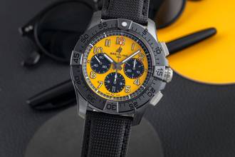 Thumbnail von Breitling Avenger B01 Chronograph 44 Night Mission Keramik Ref SB0147101I1X2 B&P