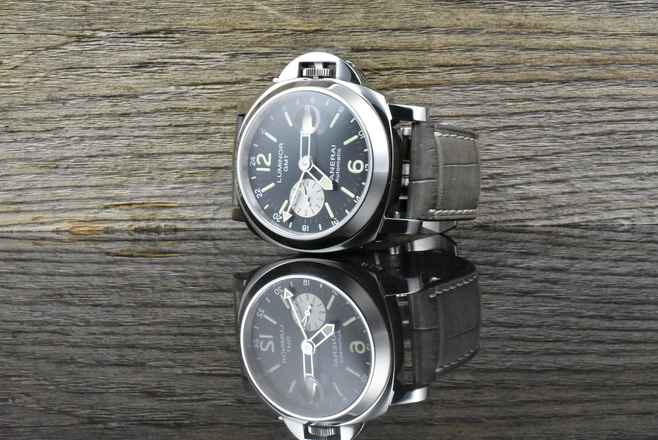  Panerai Luminor GMT Automatic PAM01088 Black Dial - Card 2018 