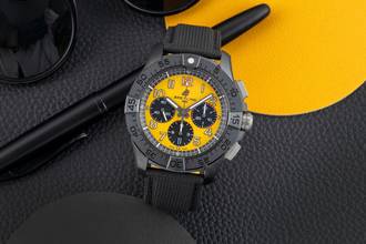Thumbnail von Breitling Avenger B01 Kronograf 44 Night Mission Seramik Ref SB0147101I1X2 B&P