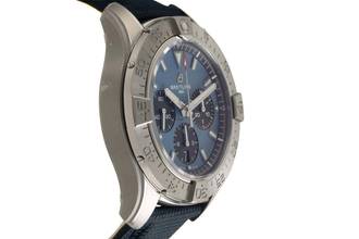Thumbnail von Breitling Avenger B01 Chronograph 44 Stahl Automatik Ref. AB0147101C1X1 B&P New