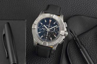 Thumbnail von Breitling Avenger B01 Chronograph 44 Stahl Automatik Ref. AB0147101B1X1 B&P New
