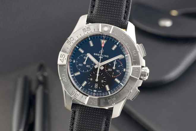  Breitling Avenger B01 Chronograph 44 Stahl Automatik Ref. AB0147101B1X1 B&P New 