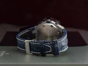 Thumbnail von Audemars Piguet Royal Oak Offshore Chronograph 26170st Chronograph Zertifiziert Navy - Wie neu 2008
