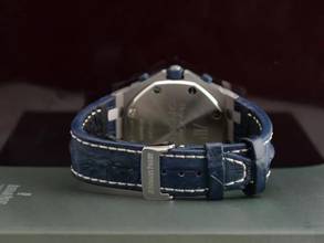 Thumbnail von Audemars Piguet Royal Oak Offshore Chronograph 26170st Chronograph Zertifiziert Navy - Wie neu 2008