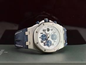 Thumbnail von Audemars Piguet Royal Oak Offshore Chronograph 26170st Chronograph Zertifiziert Navy - Wie neu 2008