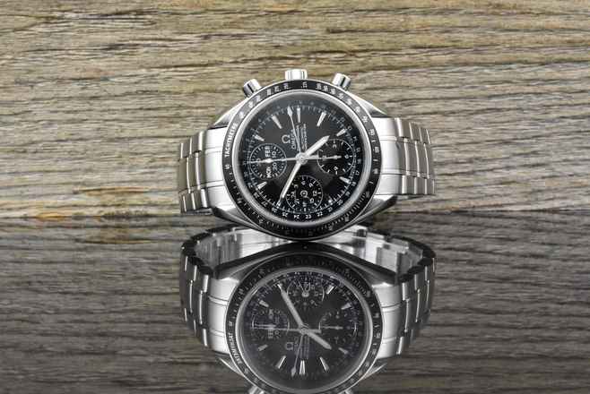 Omega Speedmaster Günlük Tarih Tripel Date 32205000 Siyah Kadran 40MM - Sertifikalar