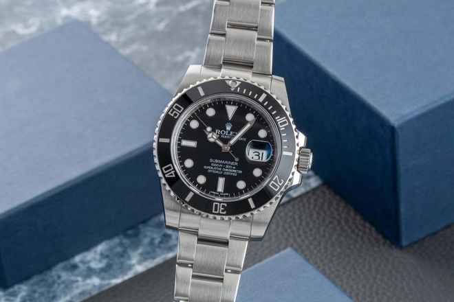 Rolex Submariner Date 40 Çelik Otomatik Erkek Saati Ref. 116610LN V-serisi Kutu