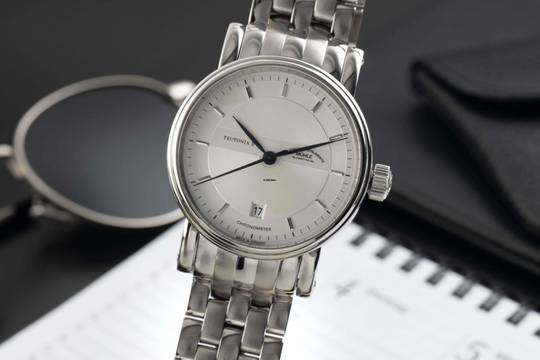  Mühle Teutonia II Chronometer Stahl Automatik Herrenuhr Ref. M1-30-45-200-MB B&P 