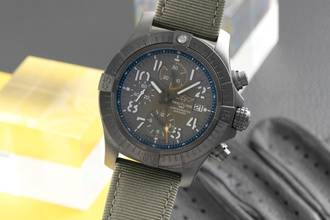 Thumbnail von Breitling Avenger Night Mission Chronograph Titan Ref V13317101L1X1