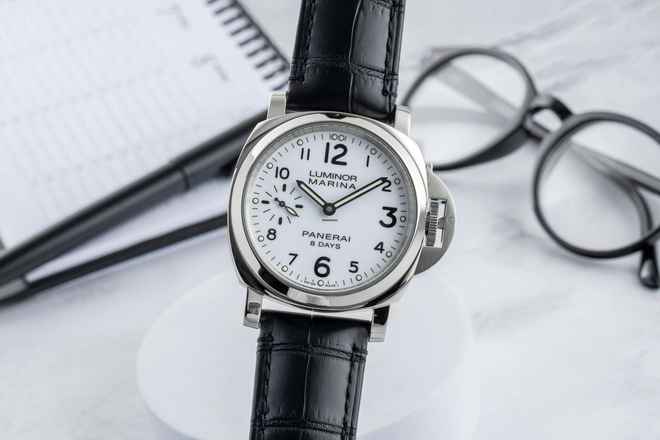  Panerai Luminor Marina 8 Days Handaufzug Edelstahl Herrenuhr Ref. PAM00563 