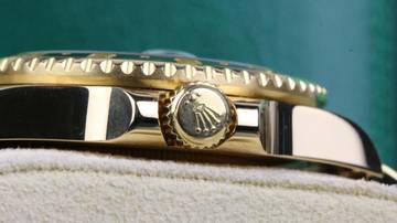 Thumbnail von Rolex GMT-Master II Yellowgold Green 116718LN - with Box - D Serial