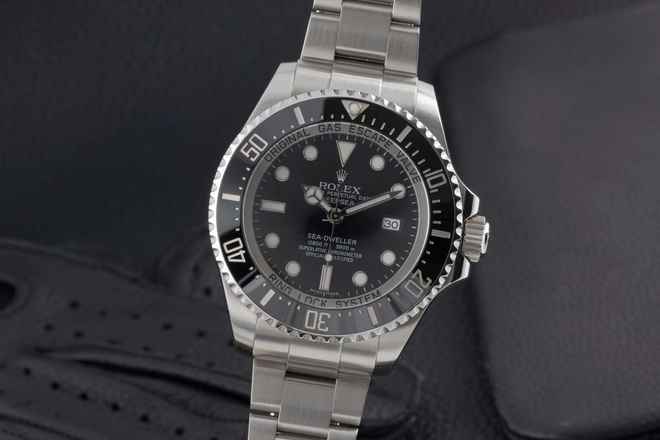  Rolex Sea-Dweller Deepsea Black Dial Oyster Edelstahl Automatik Ref. 116660 B&P 