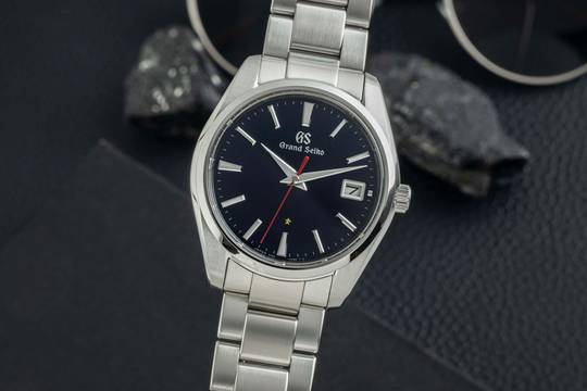 Grand Seiko Heritage Collection Stahl Quarz Herrenuhr SBGP007 Limited B&P 2023