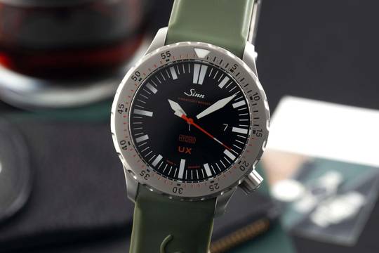 Sinn UX EZM 2B Edelstahl Herrenuhr Quarz Ref. 403.030 Box & Papiere 2018