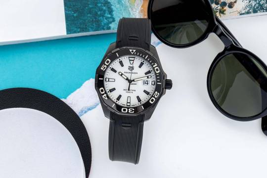 TAG Heuer Aquaracer Titan Quarz Herrenuhr Ref. WAY108A.FT6141 Box & Papiere 2021