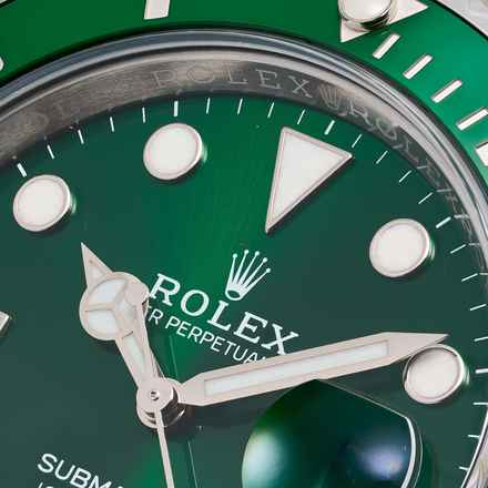  Rolex Submariner Date 40 Hulk – 116610LV – like NEW 