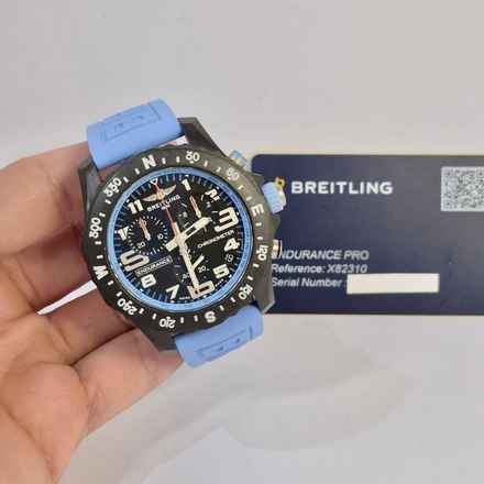 Breitling Endurance Pro Miami Blue 44mm Quartz Tam