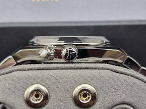 Thumbnail von Vacheron Constantin Overseas Dual Time 41mm 7920V/210A-B334 Blaues Zifferblatt Ungetragen/Neuwertig Komplettset 04/2026